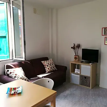 アパート Pisolo Nuovo Vicino All'ospedale Sant'orsola *