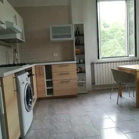 Pisolo Nuovo Vicino All'ospedale Sant'orsola