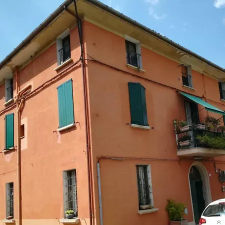 Pisolo Nuovo Vicino All'ospedale Sant'orsola Bologna